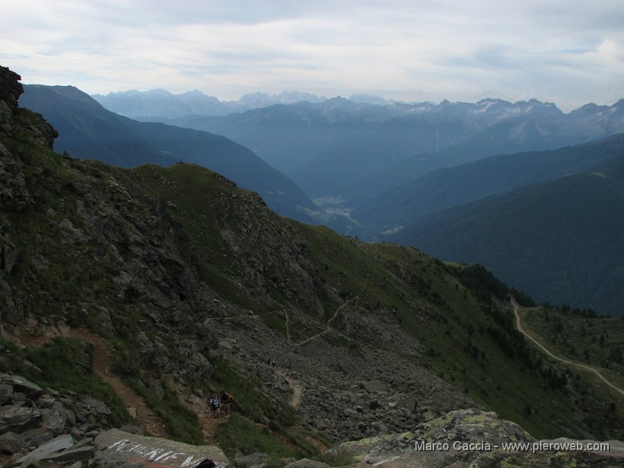 03_Sentiero di Salita  Val di Peio e le Dolomiti di Brenta.JPG